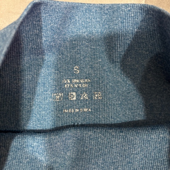 NVGTN workout shorts - Picture 3 of 3